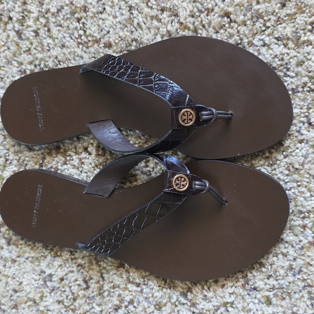 Tory Burch Manon Crocodile Embossed Leather Sandals -Brown